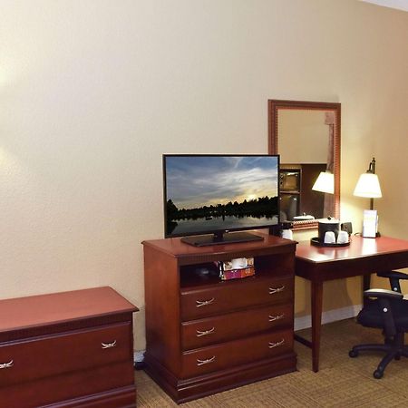 Hampton Inn Ръстън Екстериор снимка