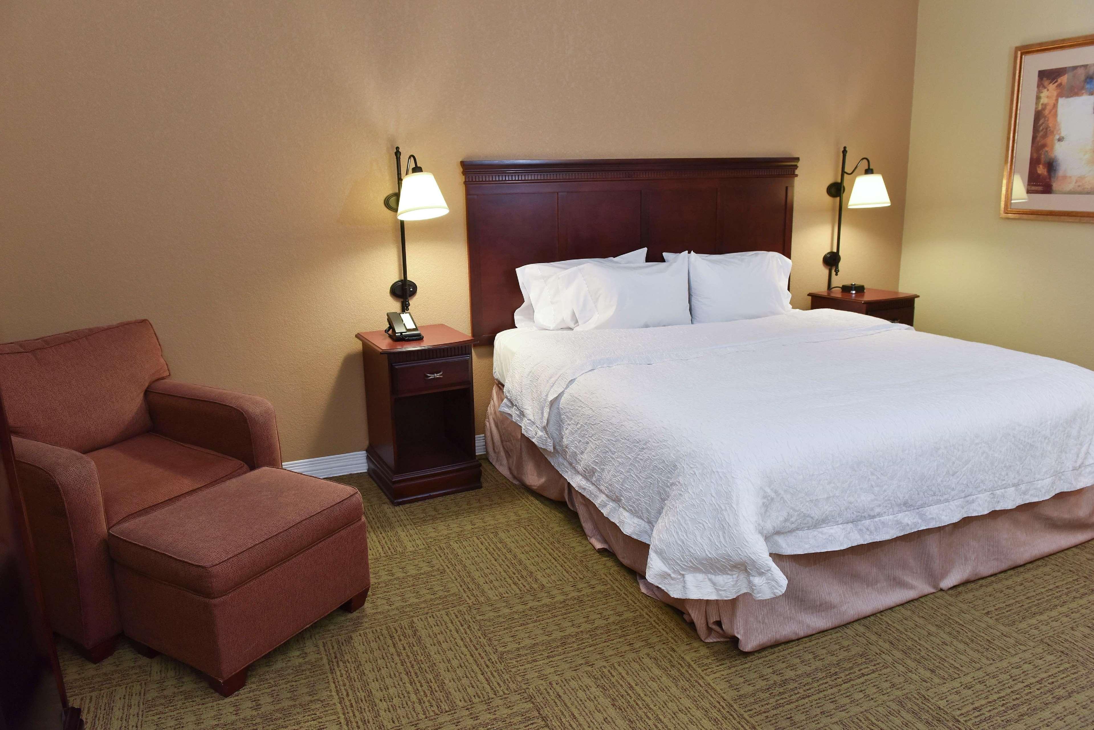 Hampton Inn Ръстън Екстериор снимка