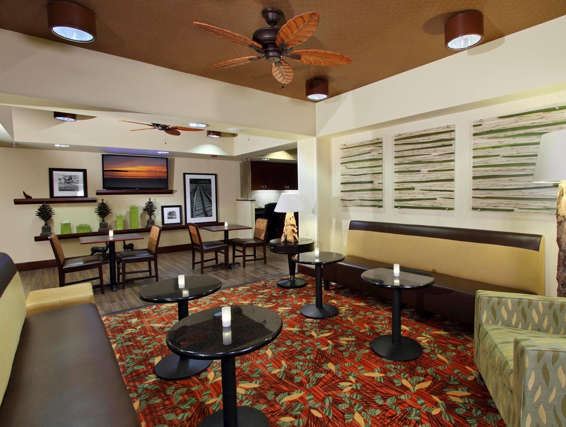 Hampton Inn Ръстън Екстериор снимка