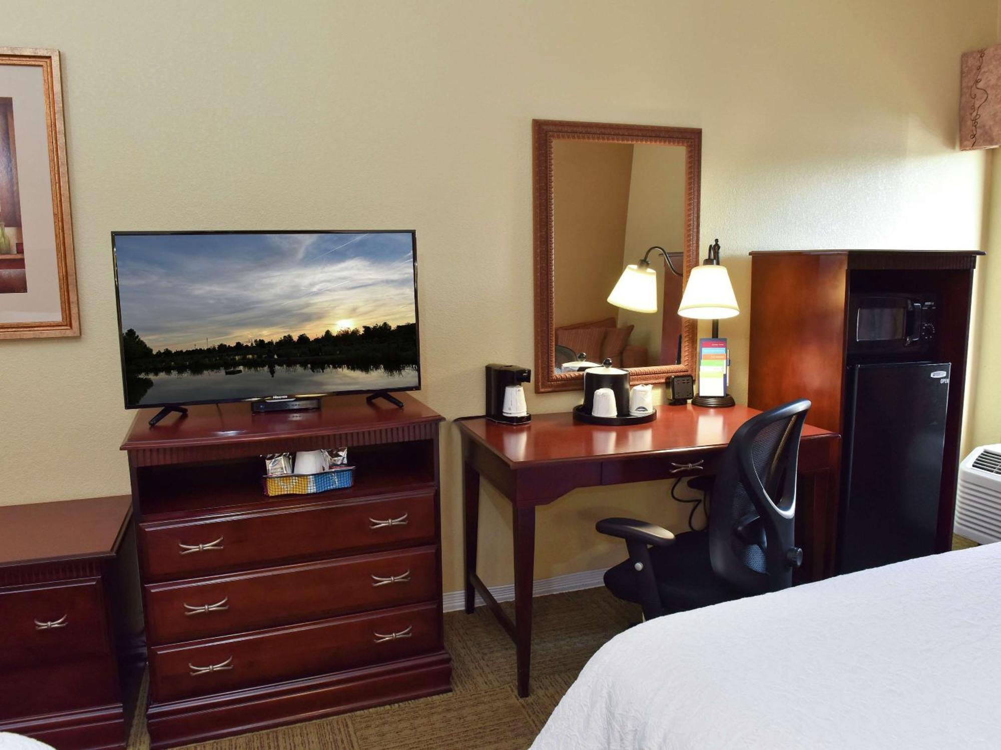 Hampton Inn Ръстън Екстериор снимка