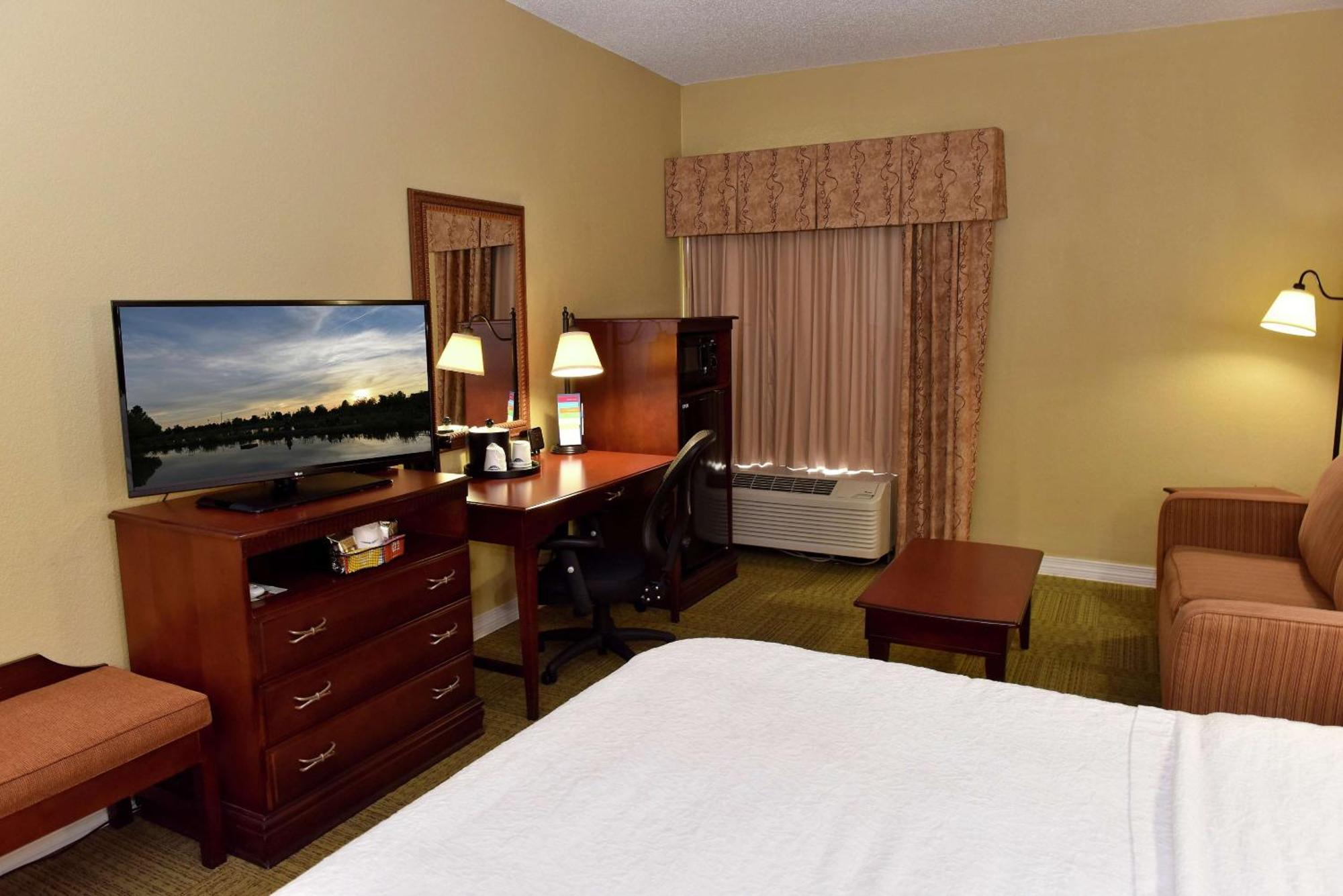 Hampton Inn Ръстън Екстериор снимка