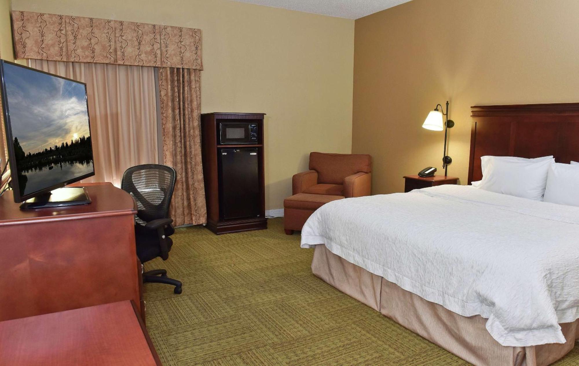 Hampton Inn Ръстън Екстериор снимка