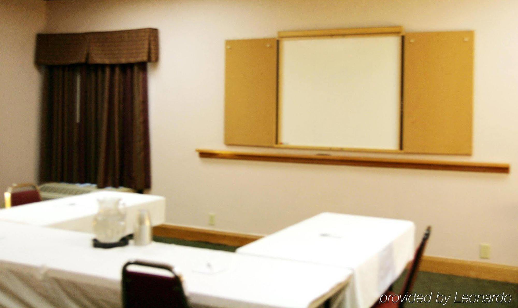 Hampton Inn Ръстън Съоръжения снимка